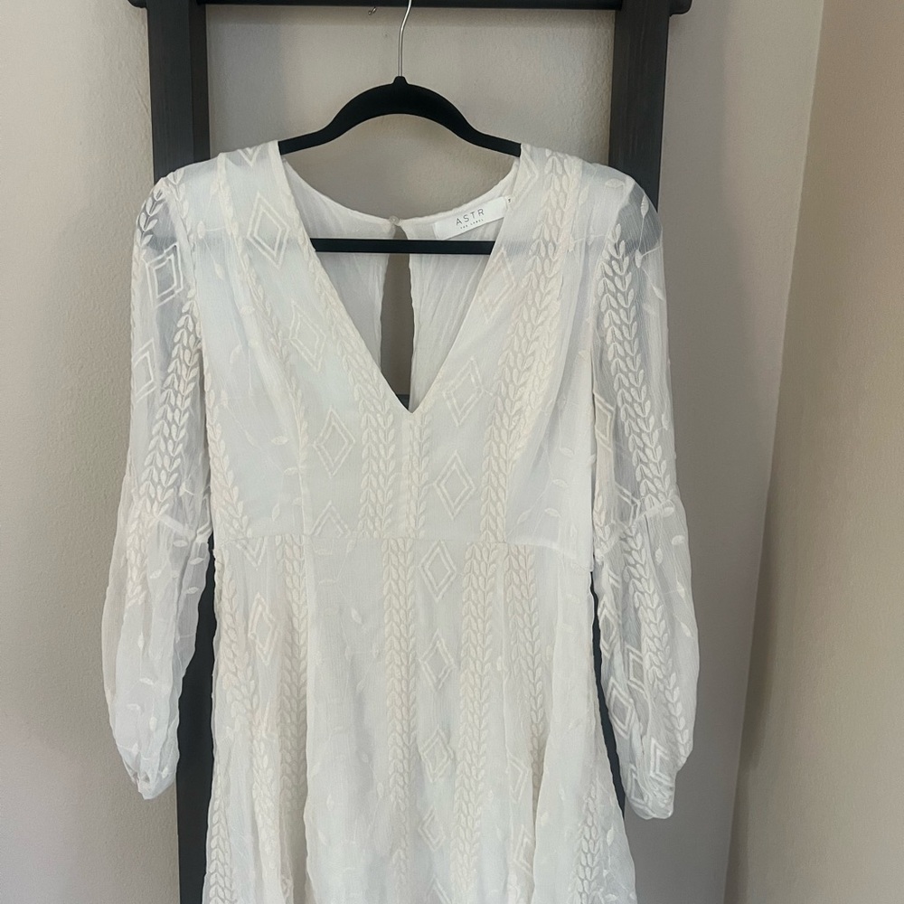 ASTR Long Sleeve White Dress